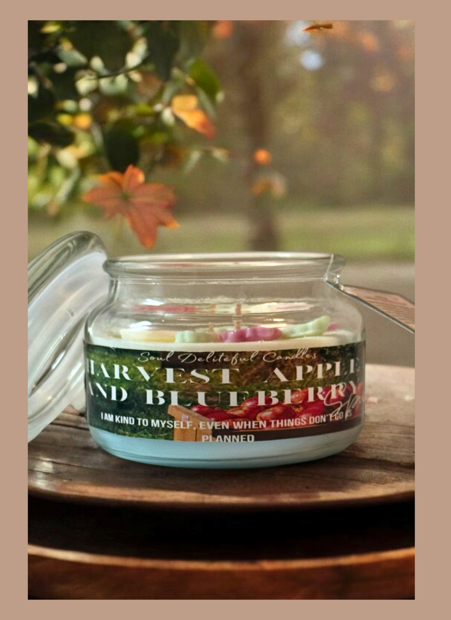 Harvest Apple and Blueberry Spice Candle